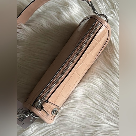 CP024 - Coach Swinger Bag 20 - Picture 7 of 12